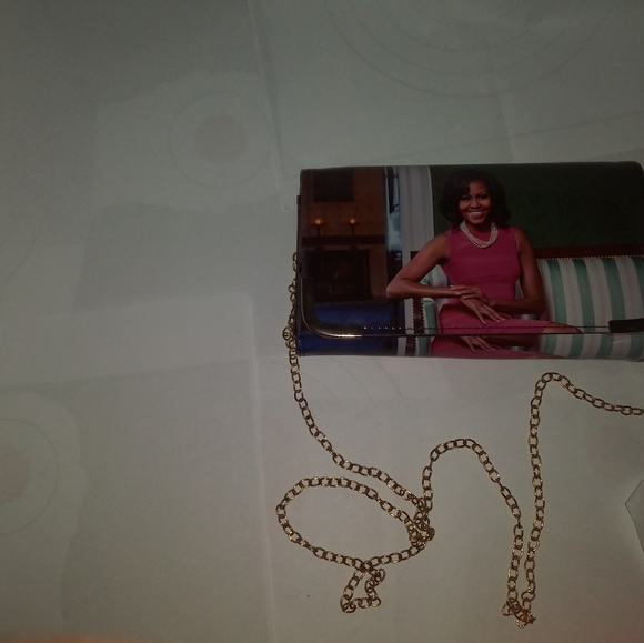 Purse - Picture 3 of 3